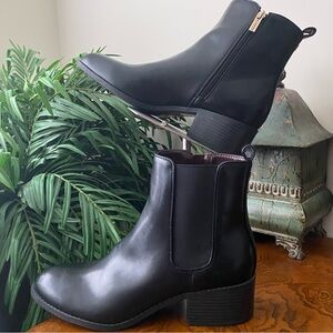 Tommy Hilfiger Women's Black Ankle Boots